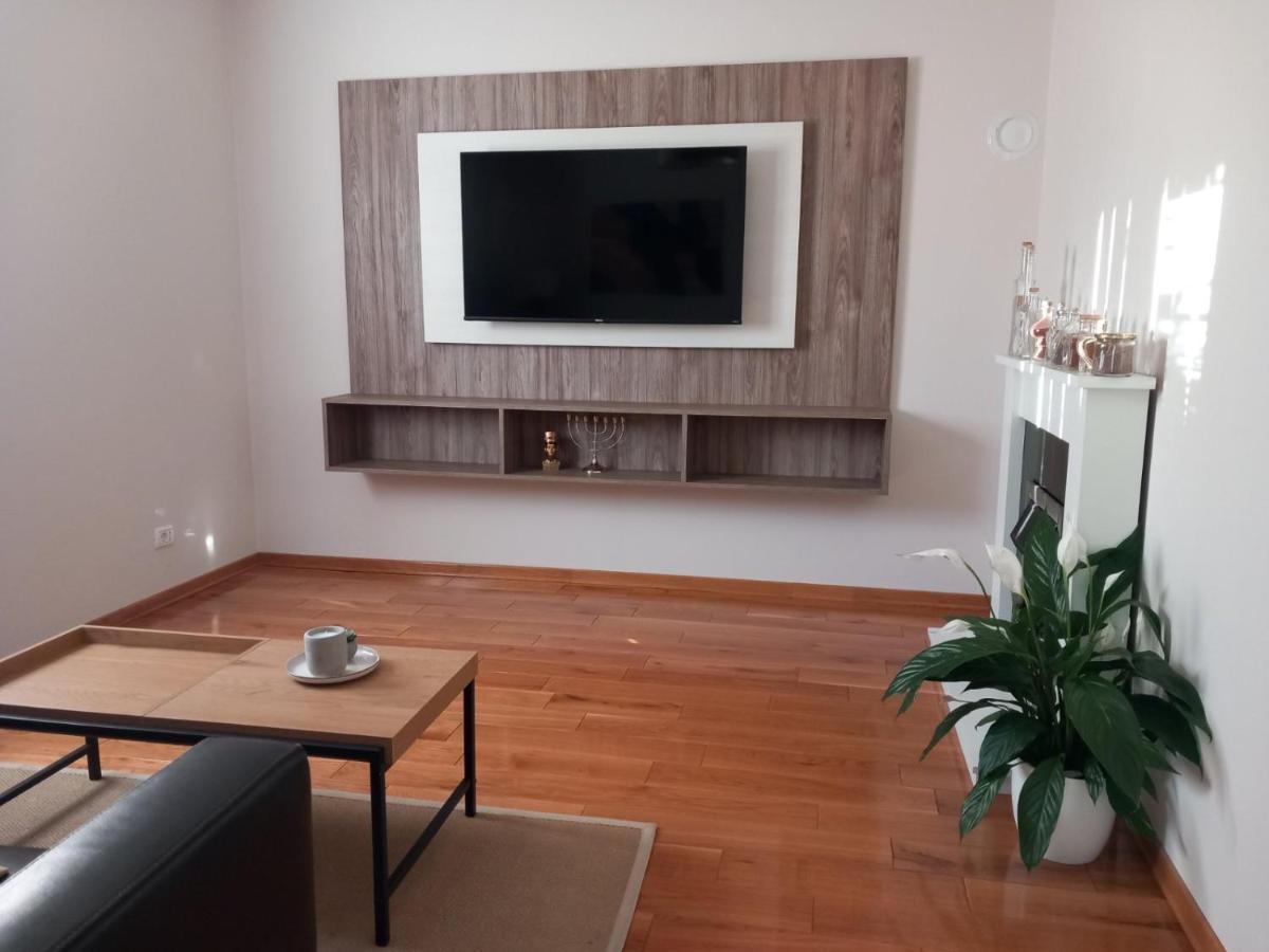 Monte Pula, Free Parking公寓 外观 照片